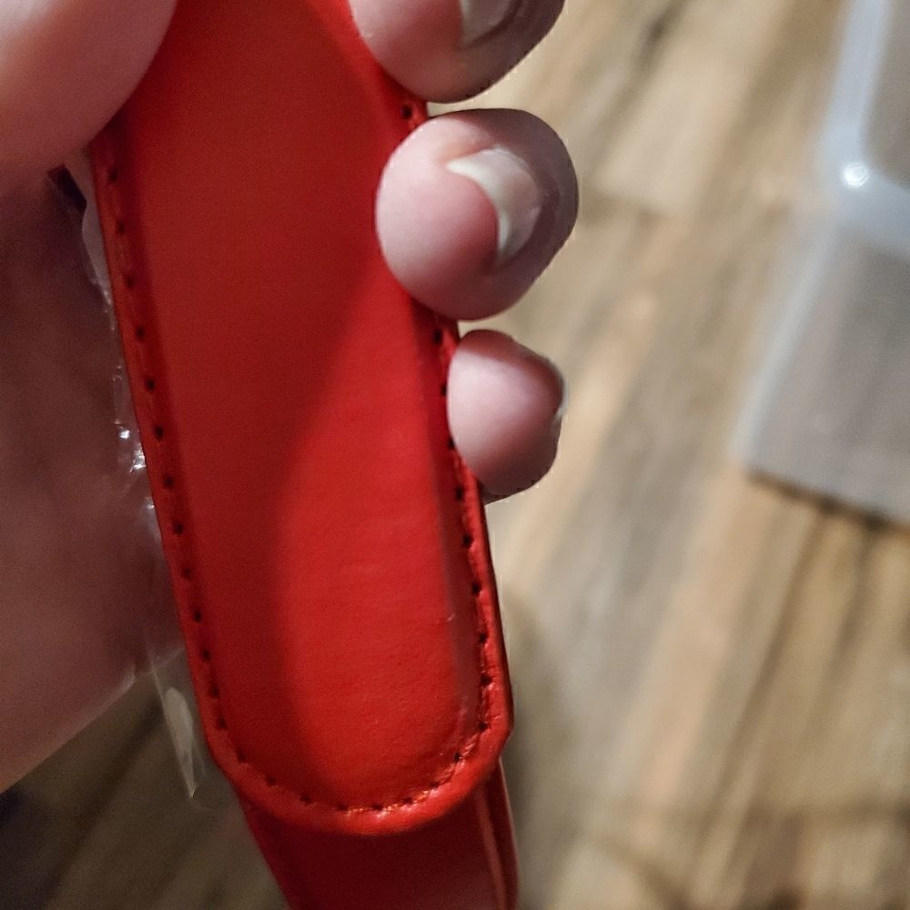 Red 1 inch belt  - Picture 3 of 4